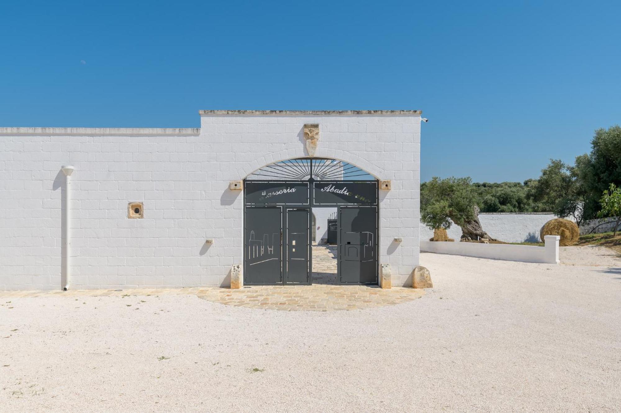 Masseria Abadia Uno Ostuni Eksteriør billede